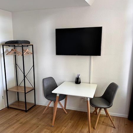 Zentrales Apartment Mit Parkplatz هوكنهايم المظهر الخارجي الصورة