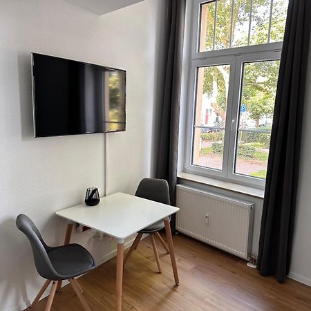 Zentrales Apartment Mit Parkplatz هوكنهايم المظهر الخارجي الصورة